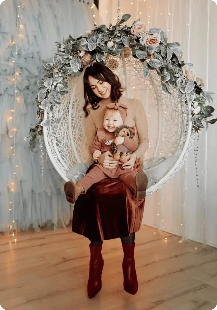 maman et son bébé pendant une baby shower